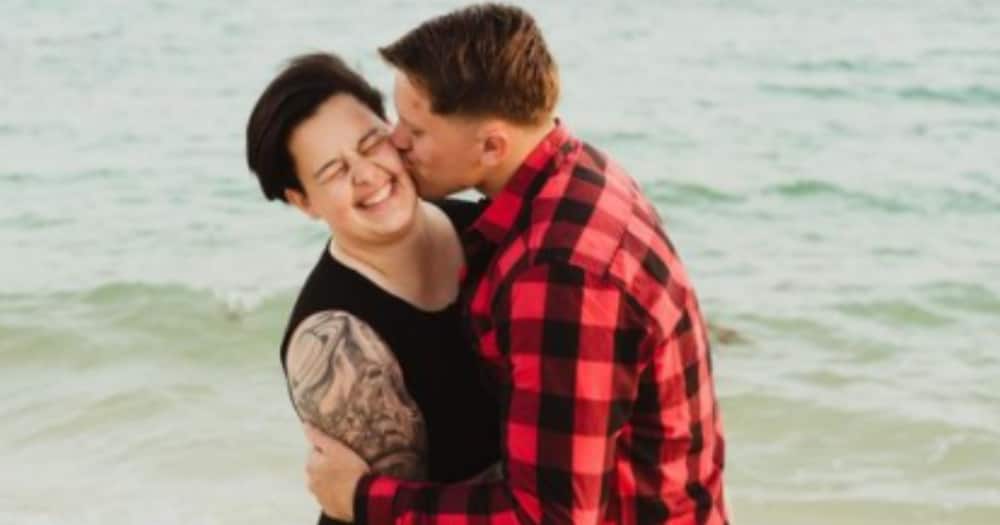 Woman comes out as LGBTQ 6 years into her marriage.
