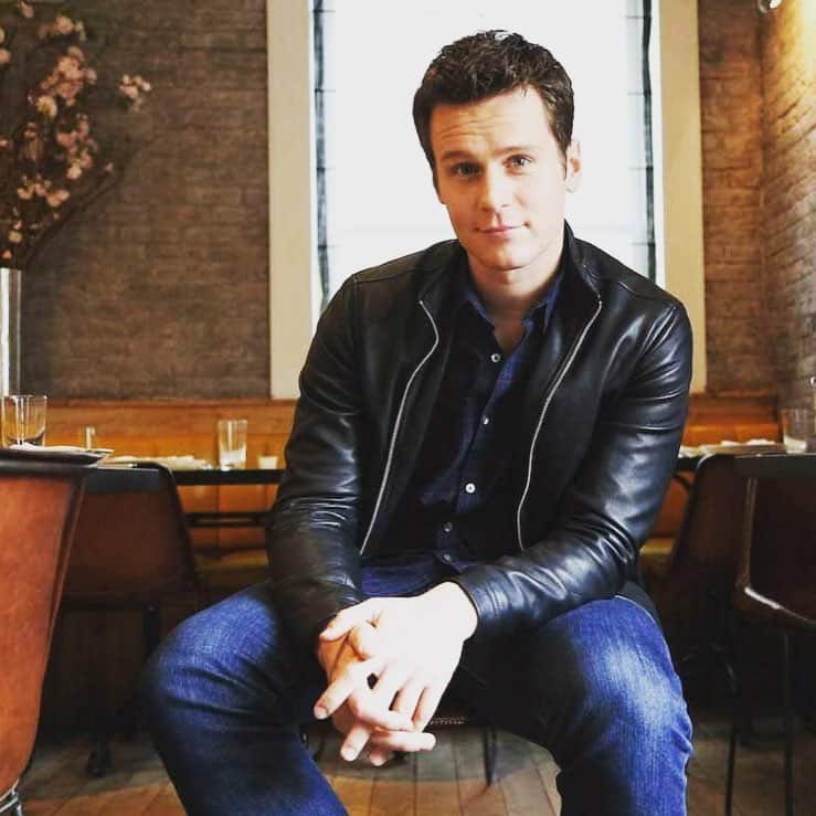 Jonathan Groff