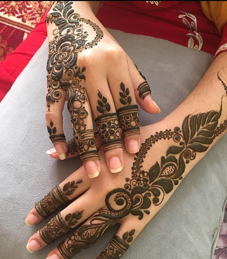 60+ Arabic Mehndi Designs - Simple & Unique | WedMeGood