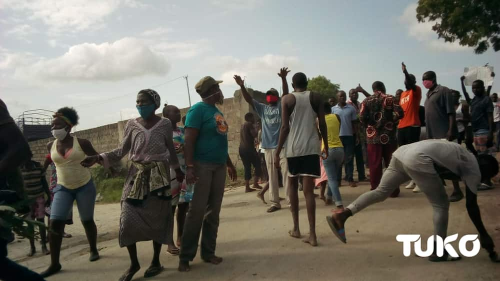 Mambasa: Chaos in Changamwe as residents take to streets to demand relief food