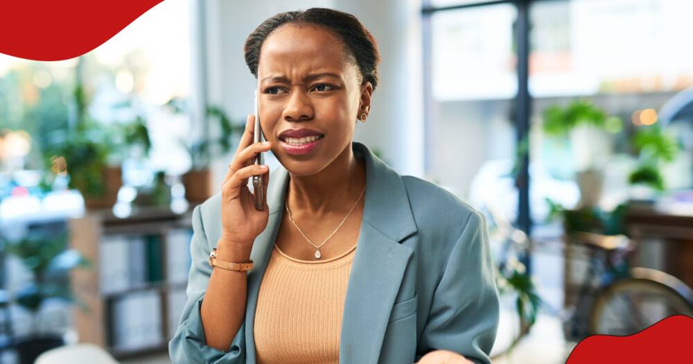 A lady arguing with someone on the phone