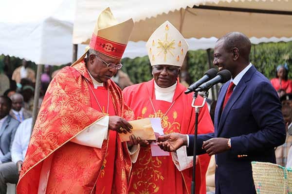 Nyanza cleric Father John Pesa asks churches to accept William Ruto's donations