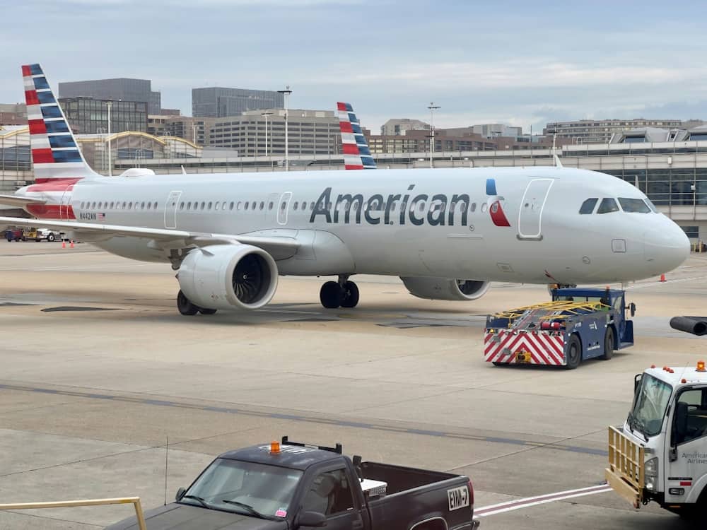American Airlines reported a profitable first quarter, citing persistently strong travel demand