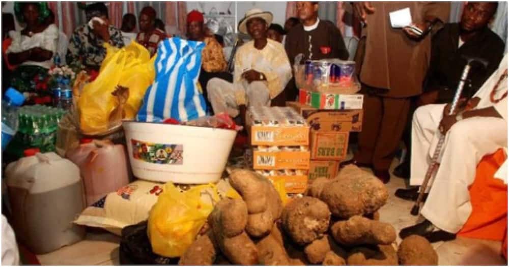 Imo bride price, the family rejects 400 big tubers of yam as the bride price.