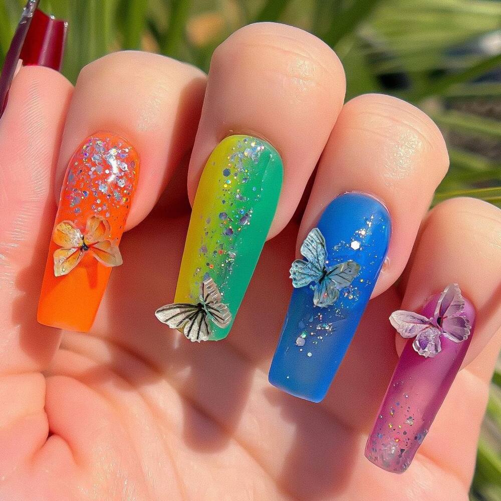 Rounded acrylic nail designs