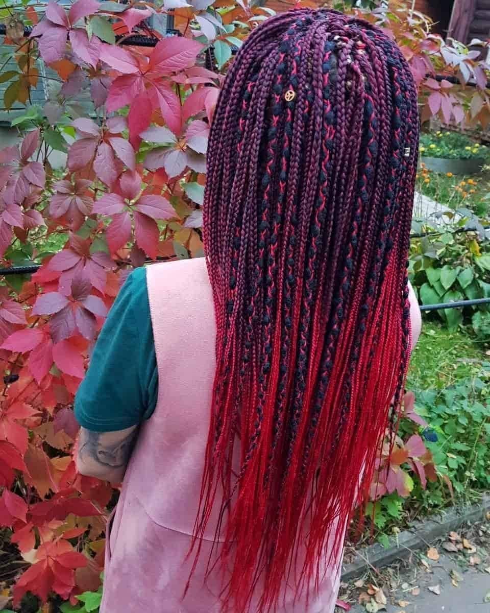 20 trendy burgundy knotless braids you should try out in 2023