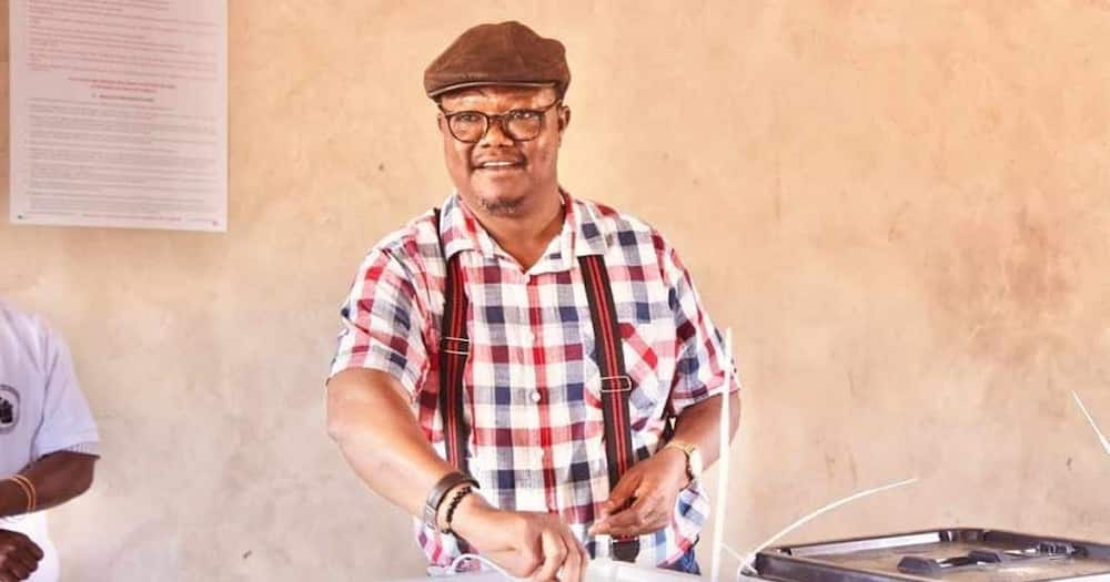 Tanzania former presidential aspirant Tundu Lissu casting his vote in 2020 general elections. Photo: Millar Dayo.