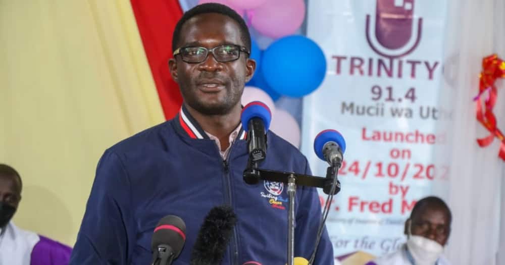 Ezra Chiloba has listed Capital FM, NRG among 60 radio frequencies to be cancelled.