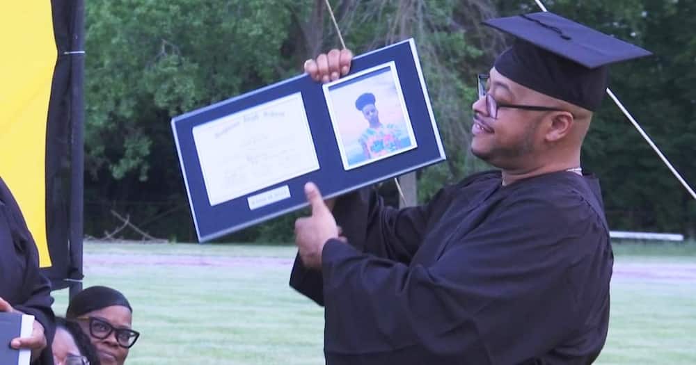 Father Accepts 17-Years-Old Son’s Diploma on His Behalf After He Died in Car Accident