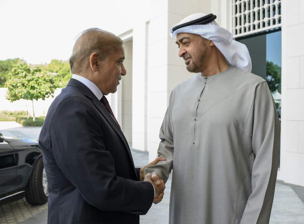 UAE President Sheikh Mohamed bin Zayed al-Nahyan welcomes Pakistan Prime Minister Shehbaz Sharif in Abu Dhabi
