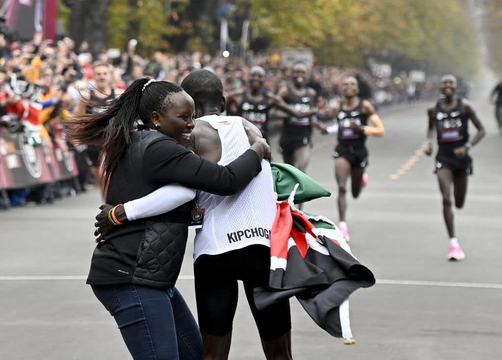 Eliud Kipchoge Biography: Net Worth, Wife, Olympics, House, Shoes ...