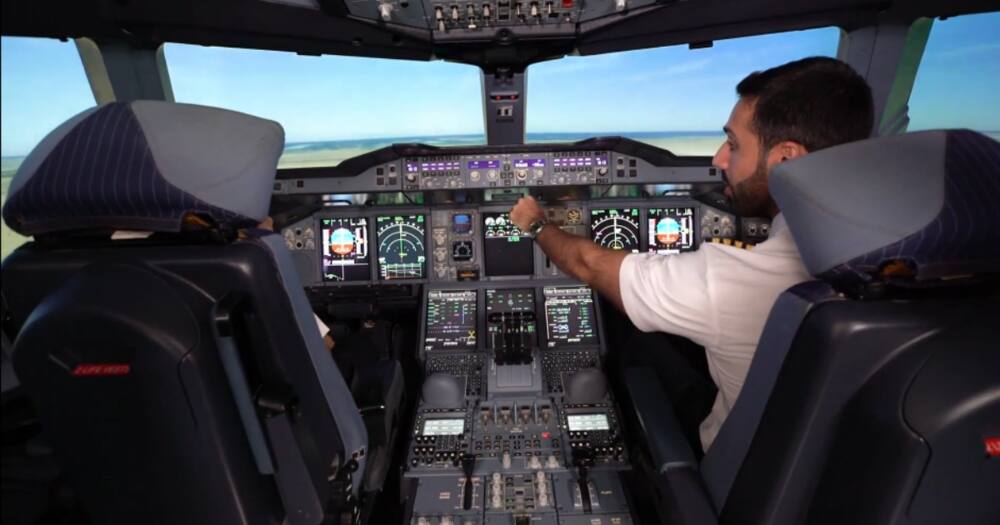6-year-old boy amazes pilots with deep mastery of aircraft operating systems