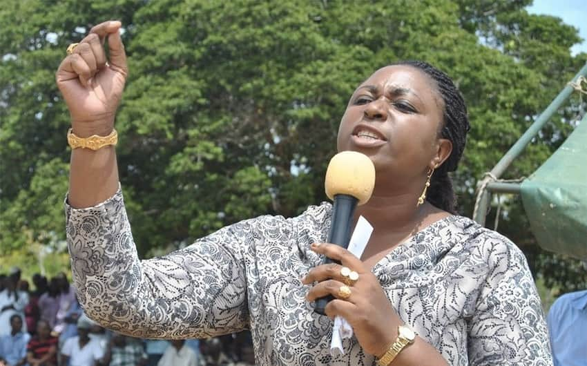 Deputy President William Ruto calls out Raila for black mailing Aisha Jumwa