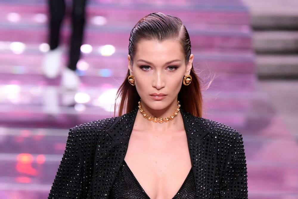 Kendall Jenner, Gigi Hadid, & More Join New Age of Models in Versace's  Milan Show: Photo 3962654, Bella Hadid, Candice Swanepoel, Doutzen Kroes,  Fashion, Gigi Hadid, Kaia Gerber, Kendall Jenner Photos