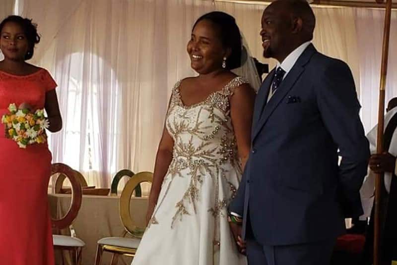 Naisula Lesuuda wedding photos