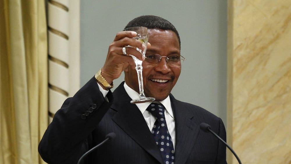 Former TZ president Jakaya Kikwete narrates how he was kicked out of school for his cheekiness