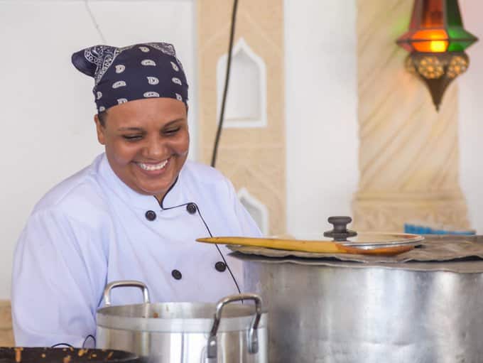 Kenyan chef Maliha Mohammed breaks Guinness World Record by cooking for 75 hours nonstop