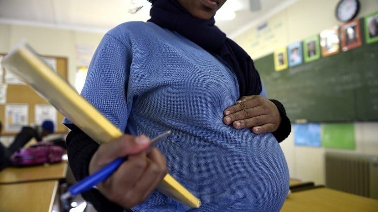 Uhuru puts chiefs on notice over rising cases of teenage pregnancies