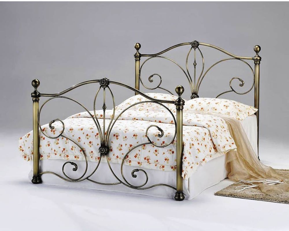 Queen metal bed design