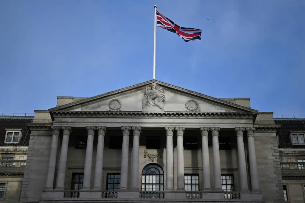 The Bank of England raised its interest rate to 4.0 percent, a 14-year high