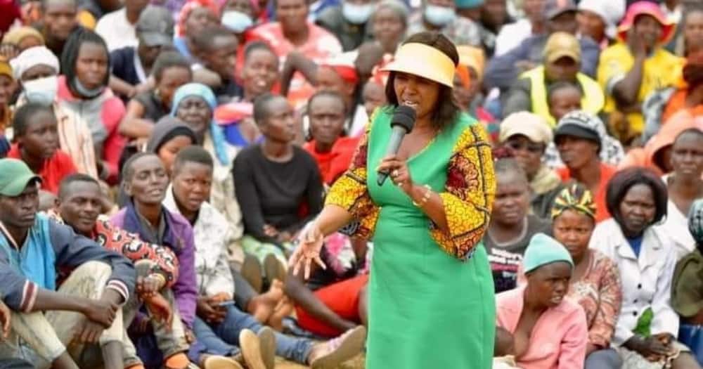 Tabitha Karanja addresses Nakuru residents.