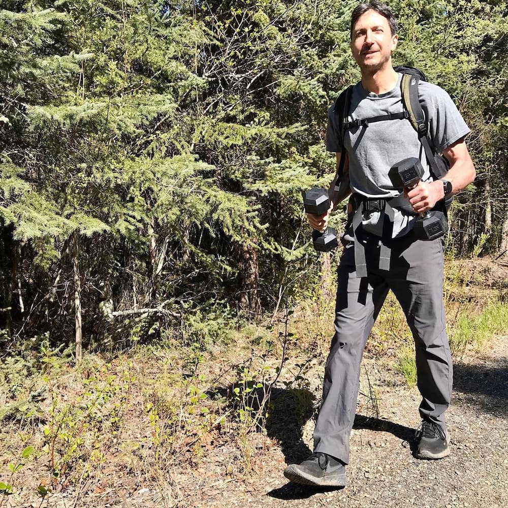 Is Glenn Villeneuve no longer on life below zero?