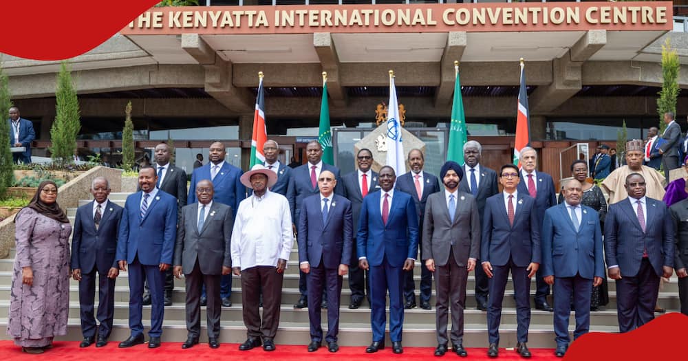 Heads of States at a photo session during the IDA21 summit.