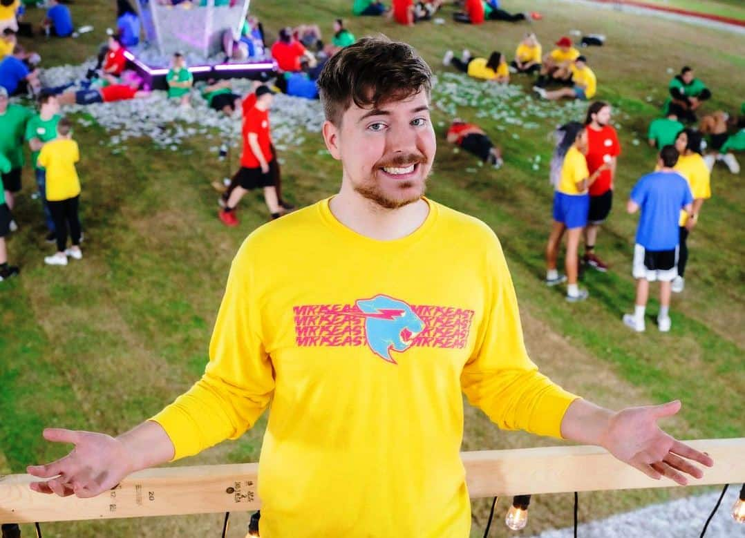 MrBeast: net worth, age, height, girlfriends, full name, merch, profiles 