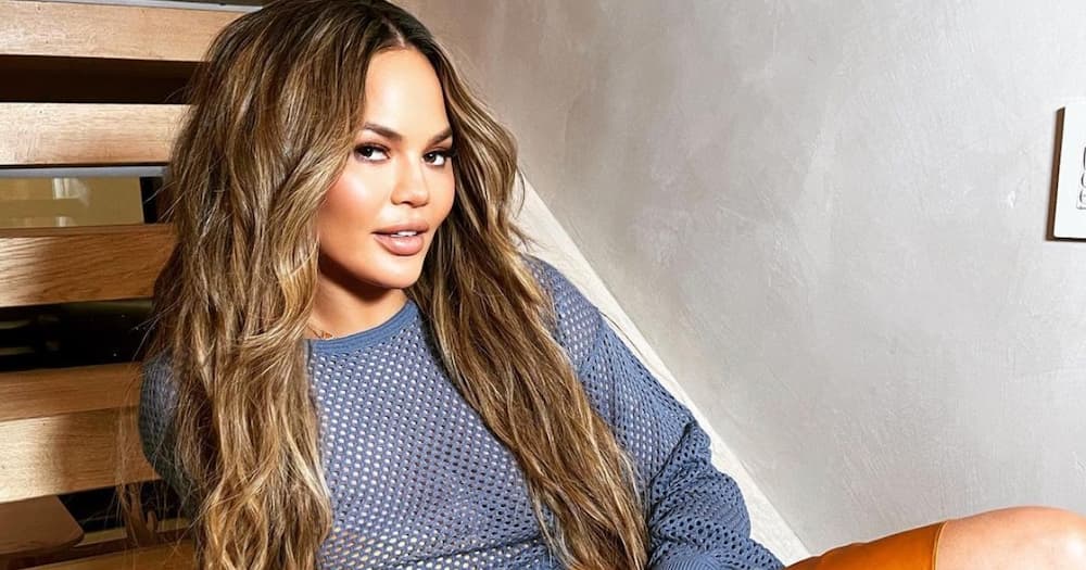 Us Model Chrissy Teigen Returns to Twitter Weeks After Dramatic Exit