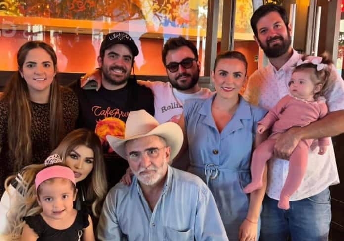 Who are Vicente Fernández grandchildren, and where are they now? - Tuko ...