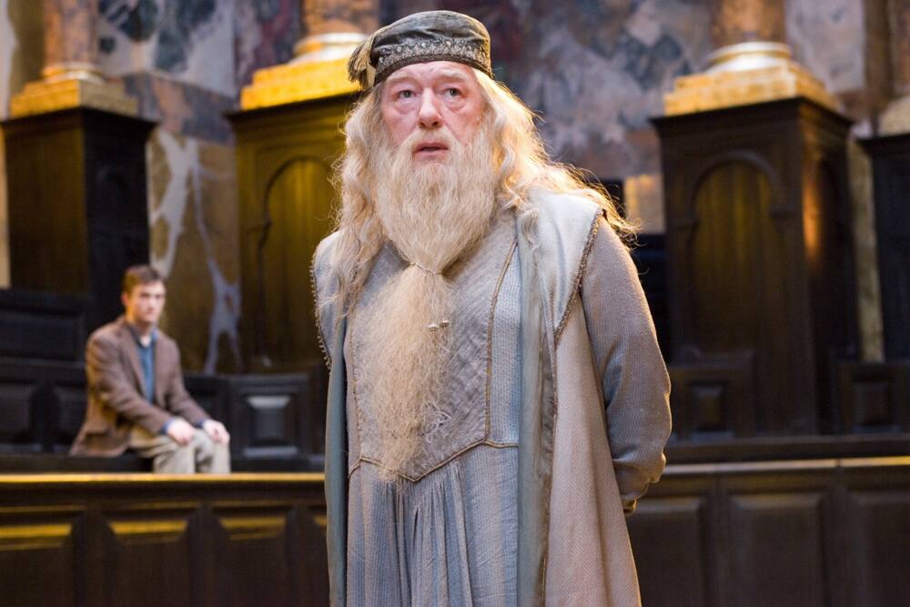 30 Famous Wizards in History and Fiction