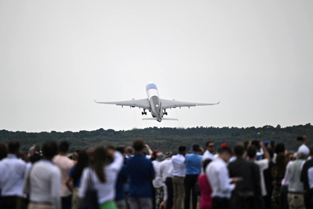 Orders for Airbus finally took off at Farnborough after a strong start from rival planemaker Boeing