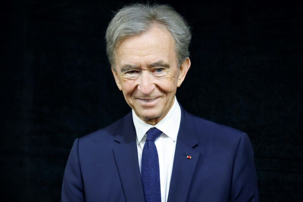 French luxury brand tycoon Bernard Arnault in China - Tuko.co.ke