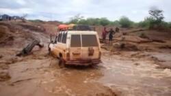 Wajir: Ambulensi Iliyobeba Mgonjwa Kwenye Mashine ya Oksijeni Yakwama Matopeni kwa Siku 3