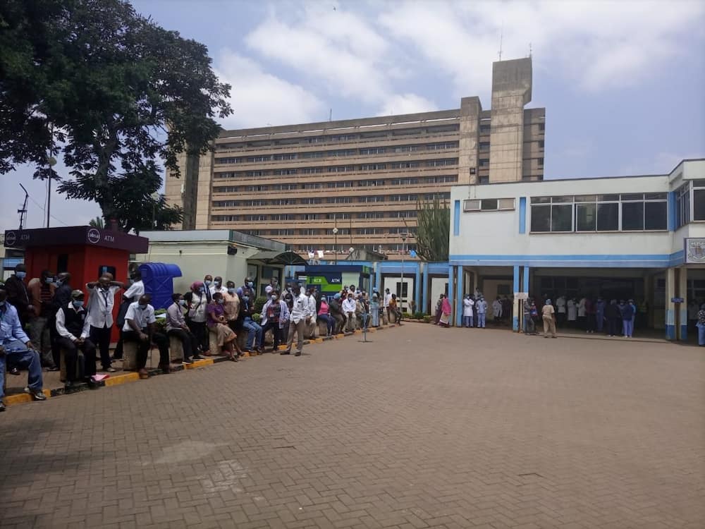 Wafanyakazi wa KNH wagoma, washinikiza nyongeza ya mishahara