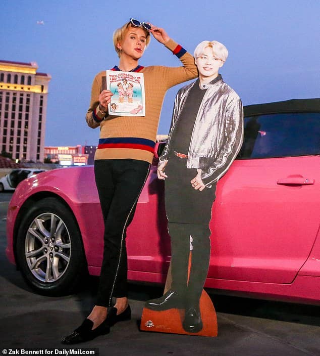 29-year-old man marries cardboard cutout of his idol in Las Vegas