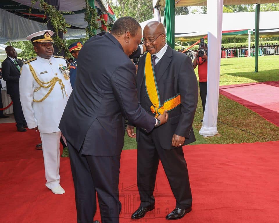 Uhuru honours Raila Odinga allies, ignores Tanga Tanga on presidential awards