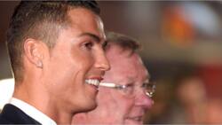 Cristiano Ronaldo reunites with Alex Ferguson, makes stunning remarks about former manager