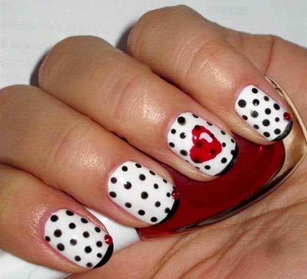 Latest beautiful nail art designs and trends - Tuko.co.ke