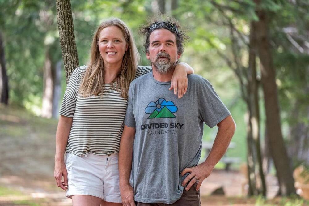 Are Ashley and Ryan from Maine Cabin Masters married?