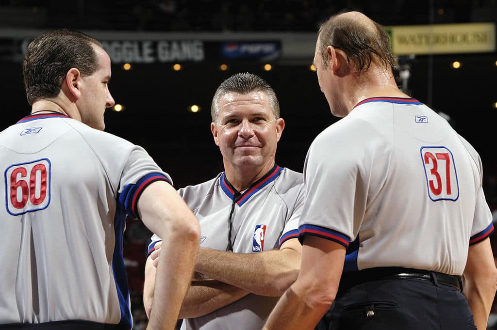 Nba clearance referee uniform