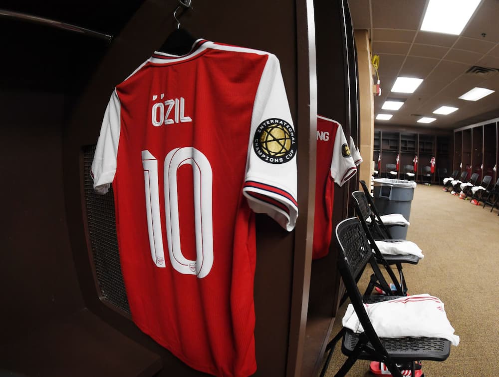 Arsenal star Mesut Ozil gifts Kenyan fans his signed iconic No.10 jersey