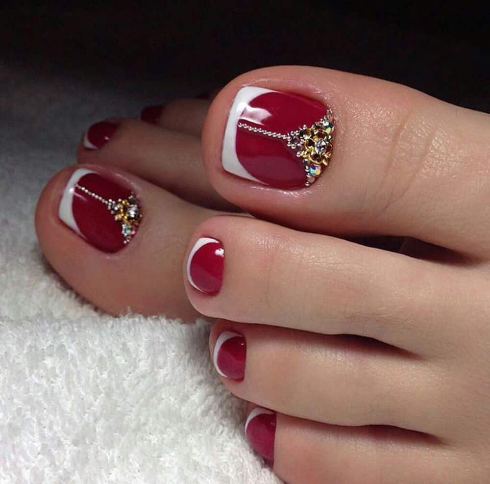 Latest beautiful nail art designs and trends
