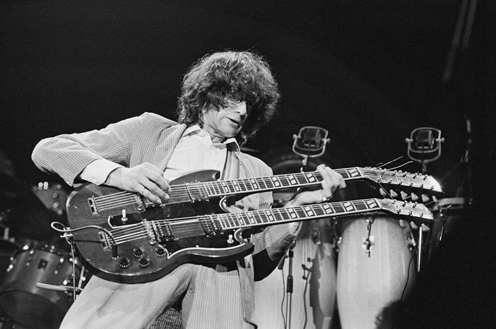 4 Reasons 'Stairway To Heaven' Is Banned In Guitar Stores