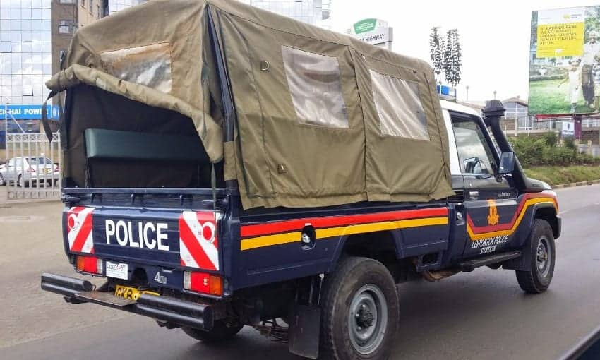 Afisa wa Polisi Afumaniwa Peupe Akimpora Mfanyabiashara Kimabavu