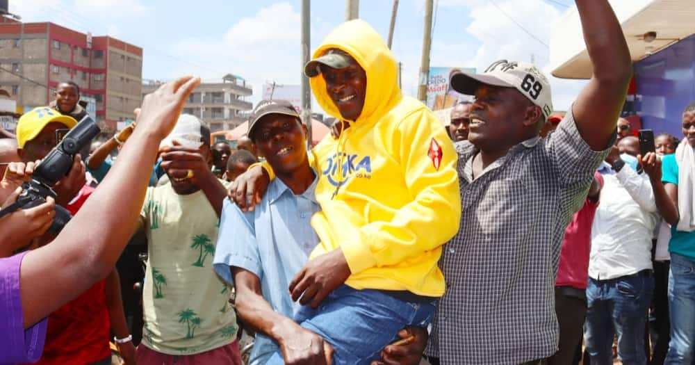 Pomp and colour as Kawangware carpenter is crowned Omoka na Moti winner.