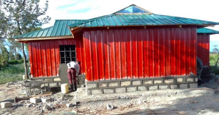 kenyan-man-shows-off-simple-3-roomed-mabati-house-he-built-with-ksh