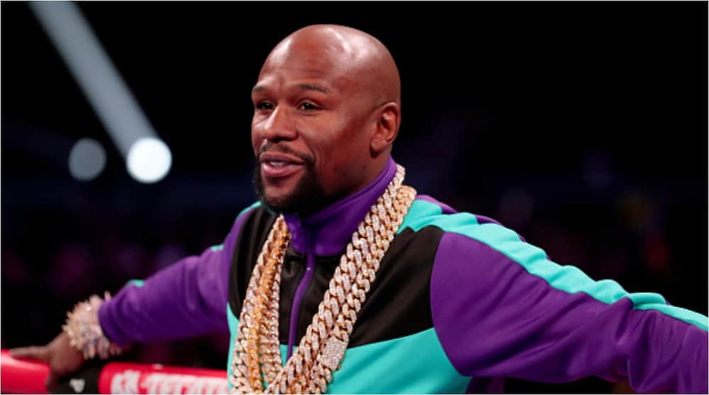 Floyd Mayweather: Boxing legend gives fans a glimpse inside of his £8m mansion