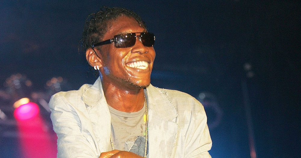 Vybz Kartel told women not to DM him.