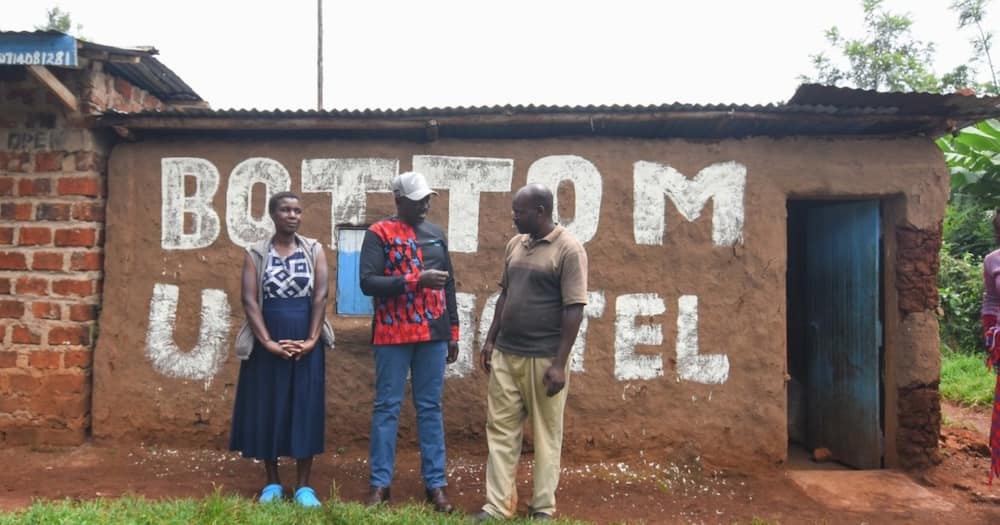 William Ruto Enjoys a Cup of Tea at Mud-Walled Nyamira 'Bottom-Up Hotel'